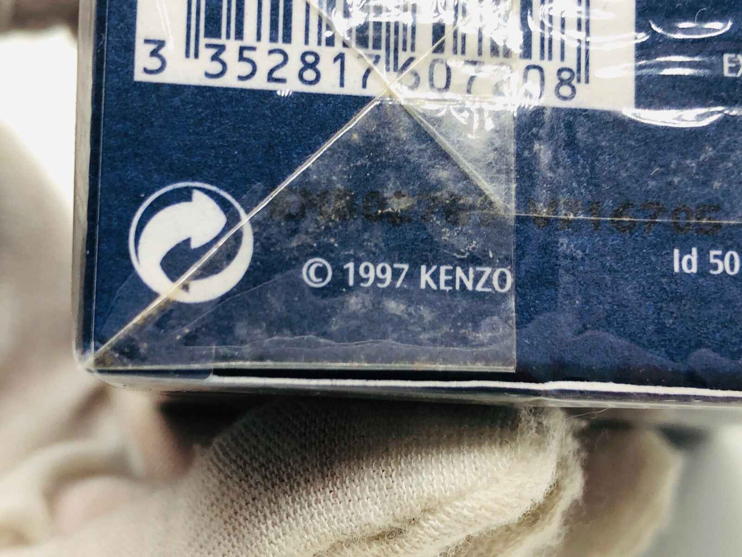 Scatola del profumo Kenzo Pour Homme Vintage del 1997 con dettagli del marchio KENZO
