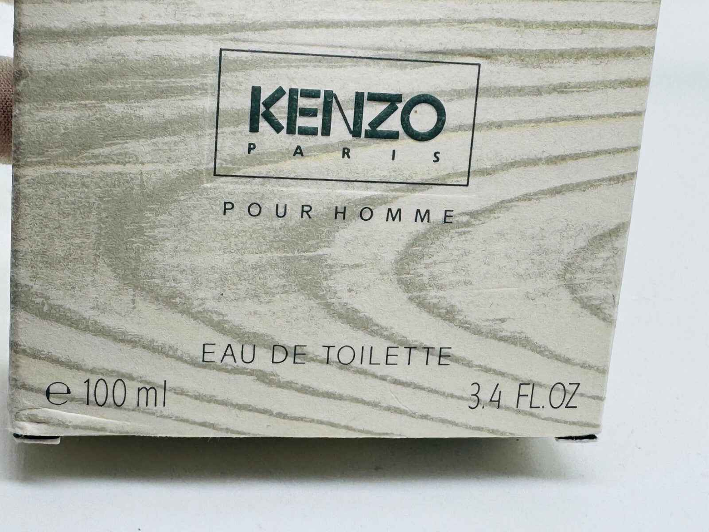 Confezione di Kenzo Pour Homme Vintage 100ml con design in legno elegante e raffinato