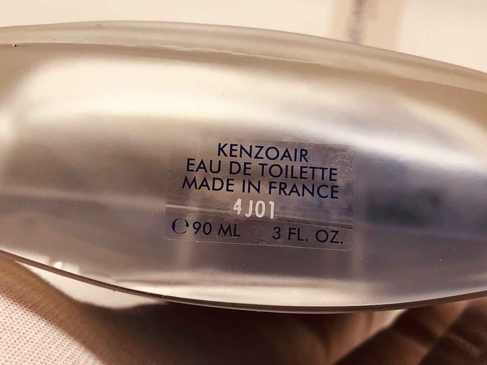 Flacone di Profumo Kenzo Air Vintage da 90 ml in formato Eau de Toilette, made in France
