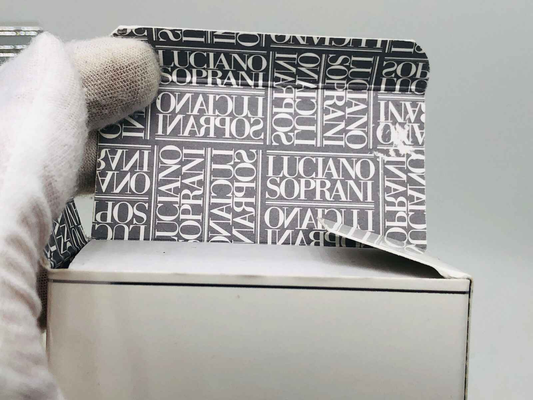 Scatola di Luciano Soprani Donna Vintage con logo elegante in bianco e nero