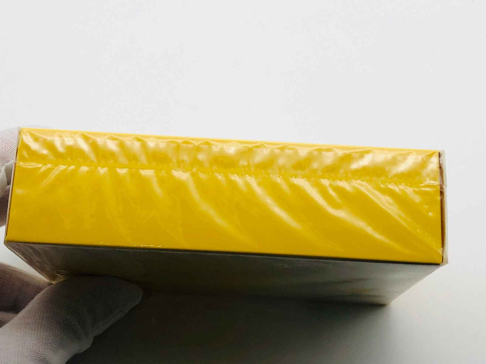 Confezione di profumo Mandarina Duck in giallo brillante, ideale per un regalo elegante