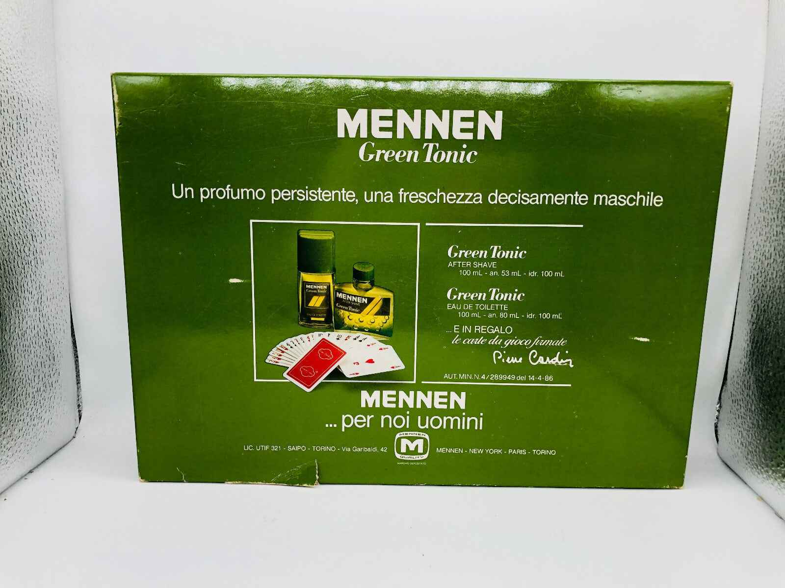 Confezione di Profumo Green Tonic Mennen con design elegante e prodotti per la cura maschile