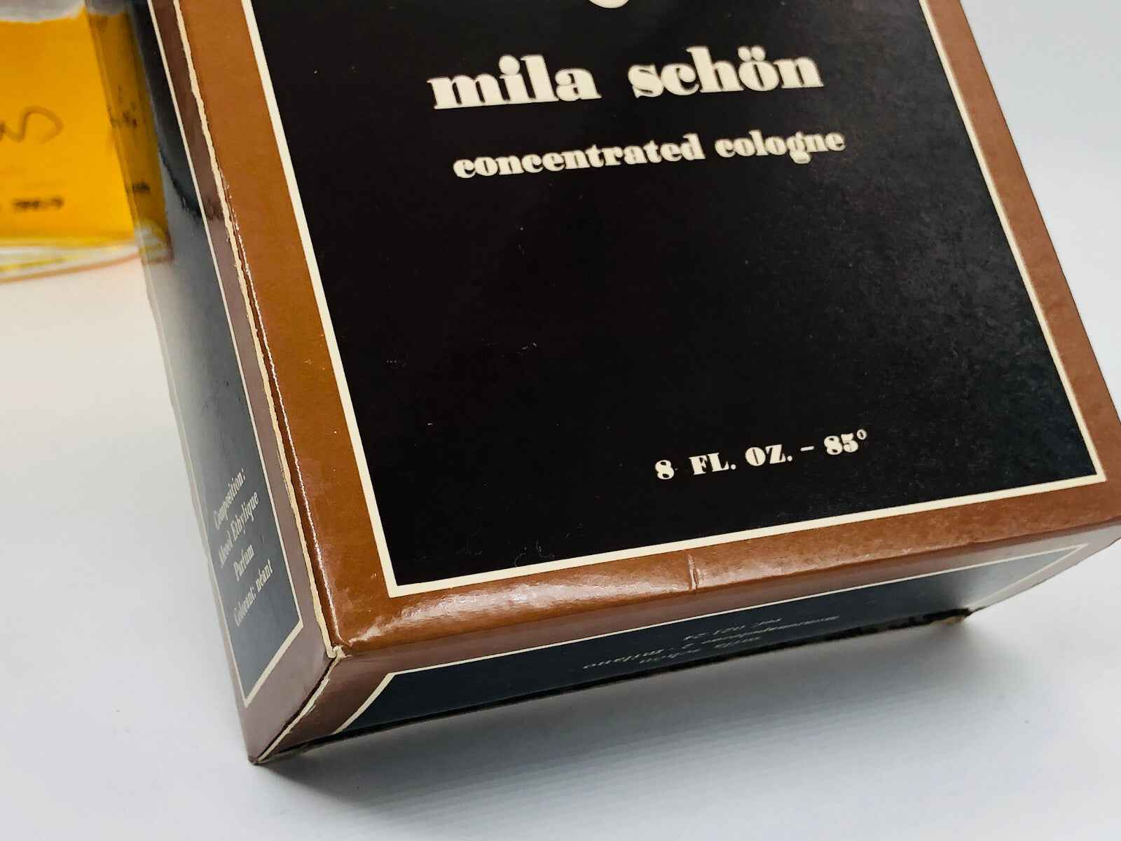 Confezione di profumo Mila Schon Vintage in cologne concentrata, elegante e raffinata.
