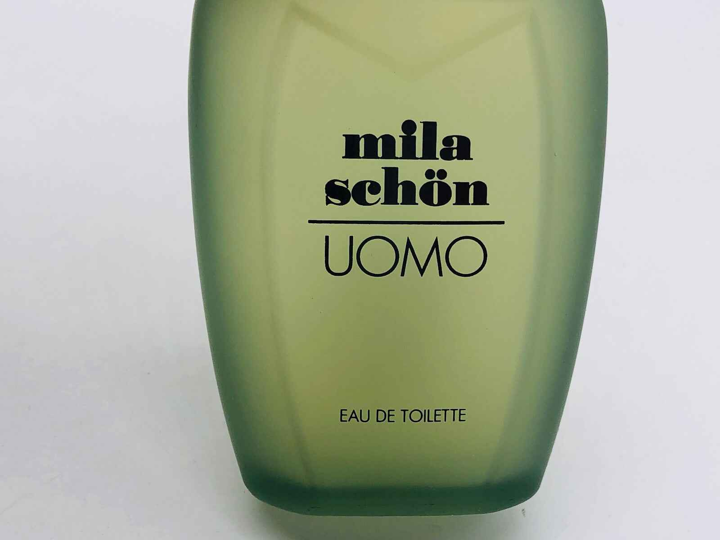 Bottiglia di profumo Mila Schon Uomo Vintage in formato Eau de Toilette con design elegante
