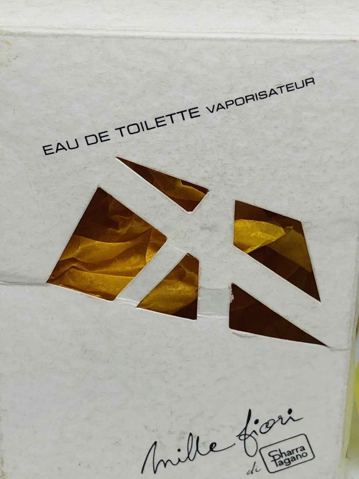 Confezione del profumo Sharra Pagano Eau de Toilette Mille Fiori con dettagli dorati