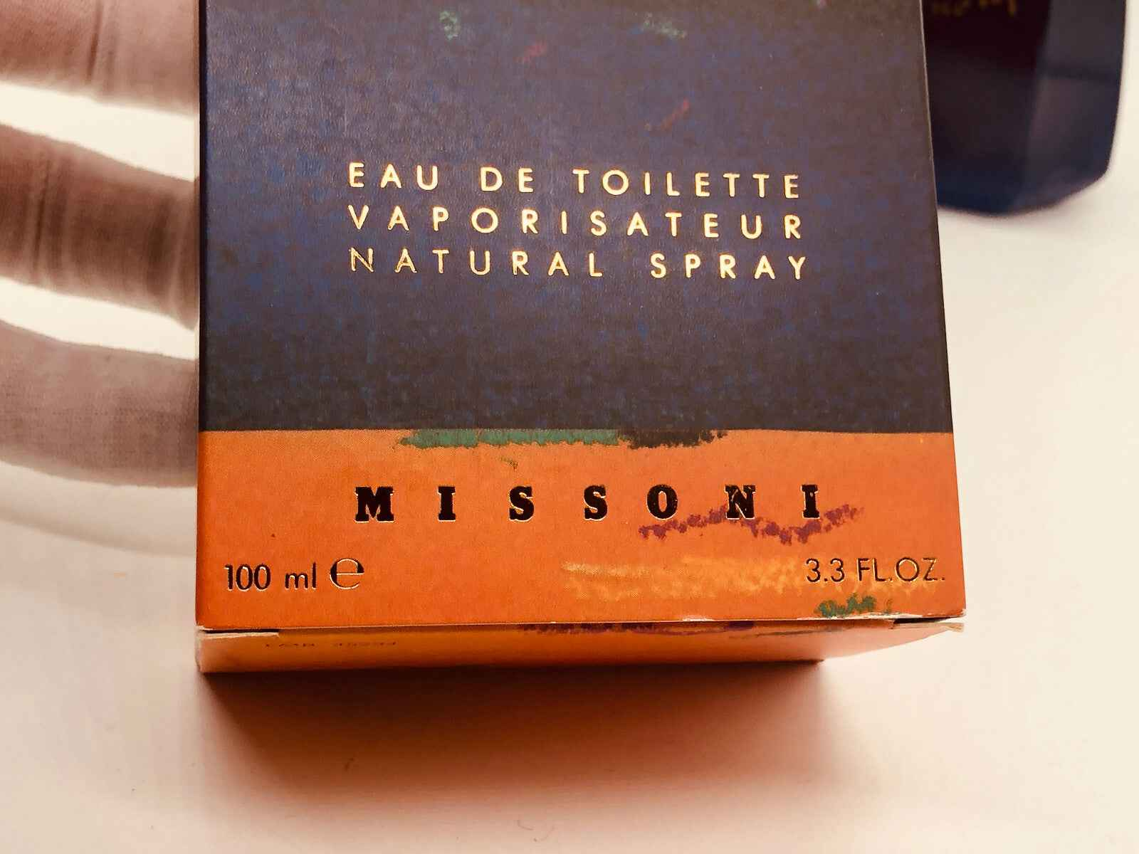 Scatola del profumo Molto Missoni Vintage con design colorato e spruzzatore naturale da 100 ml