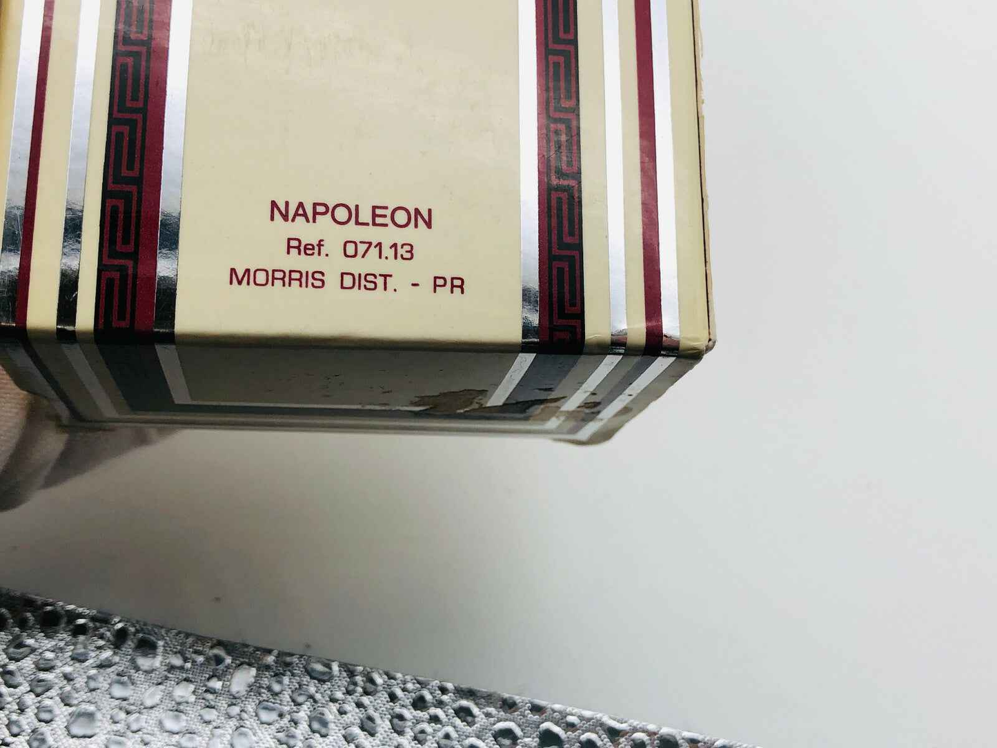 Scatola vintage Mitos Napoleon Vintage di MORRIS con dettagli eleganti e finitura lucida
