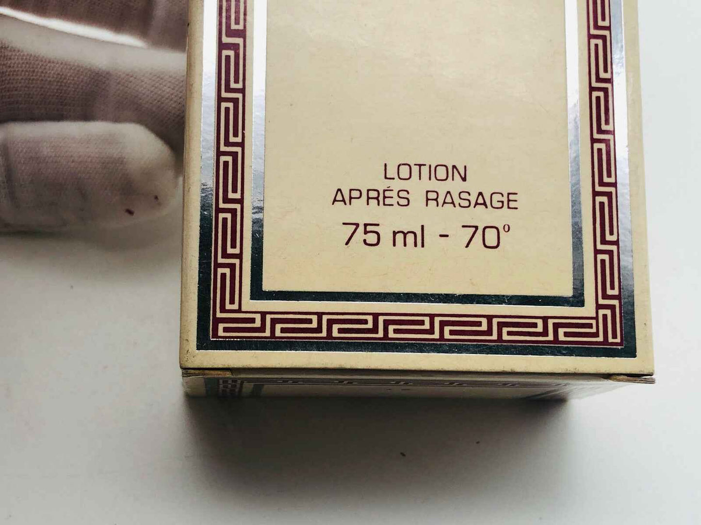 Mitos Napoleon Vintage dopo barba in confezione da 75 ml con design elegante