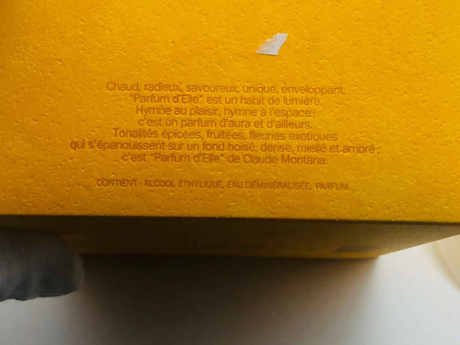 Scatola di Profumo Vintage Montana con descrizione elegante e dettagli sensoriali