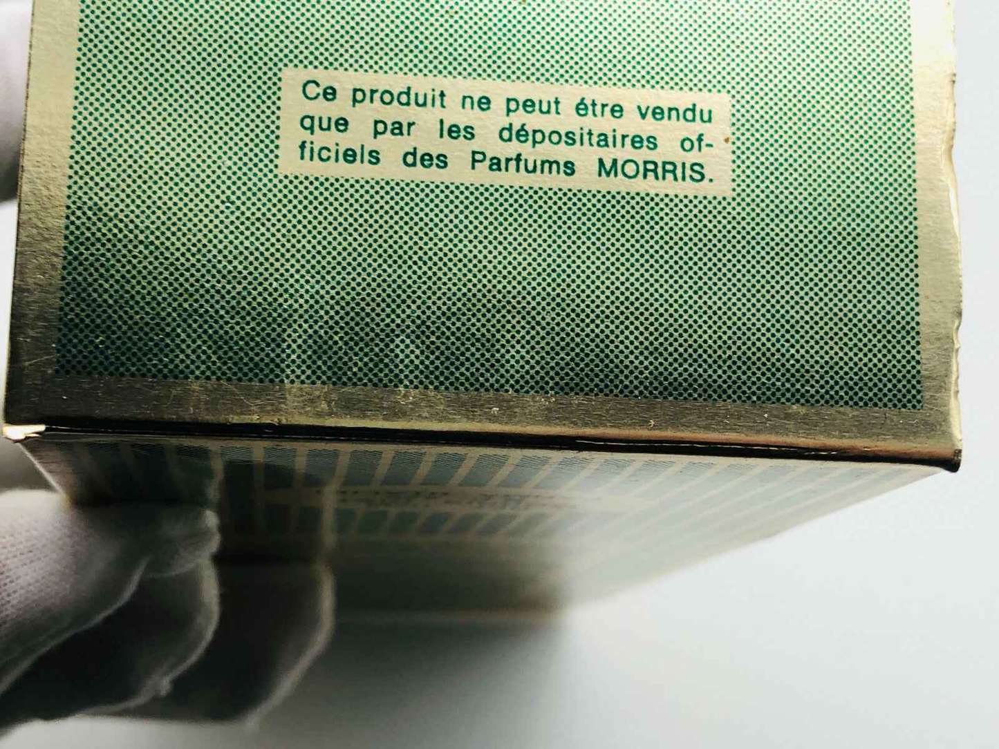 Scatola Vintage dei Profumi Morriselle Morris Vintage con dettagli dorati e texture verde