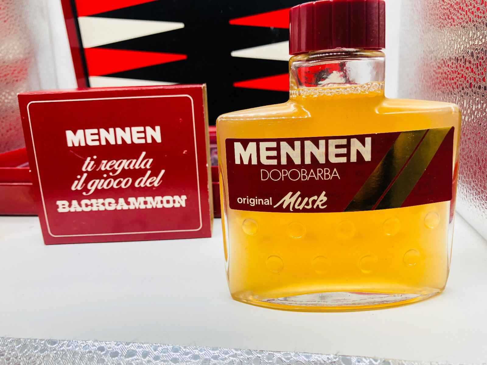Mennen Dopobarba Musk Mennen Profumo Vintage in bottiglia gialla con confezione di gioco da tavolo