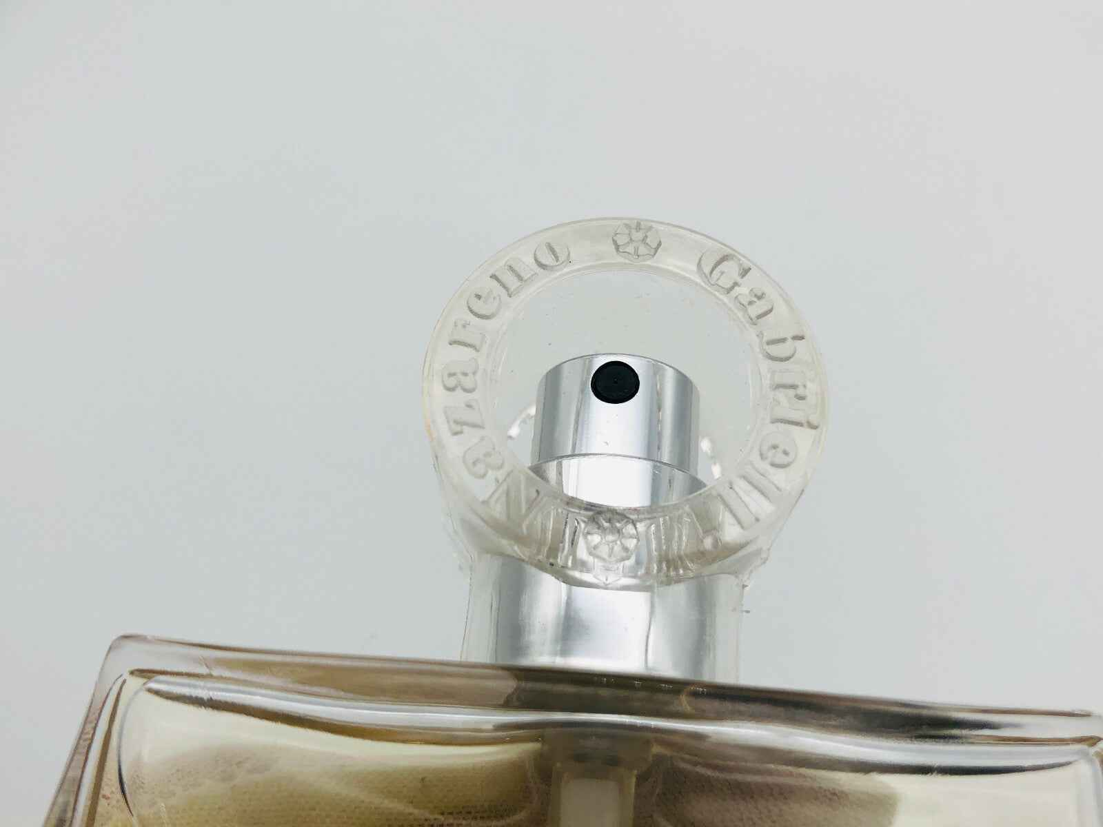 Flacone di profumo Nazareno Gabrielli Pour Homme Vintage con tappo trasparente e design elegante