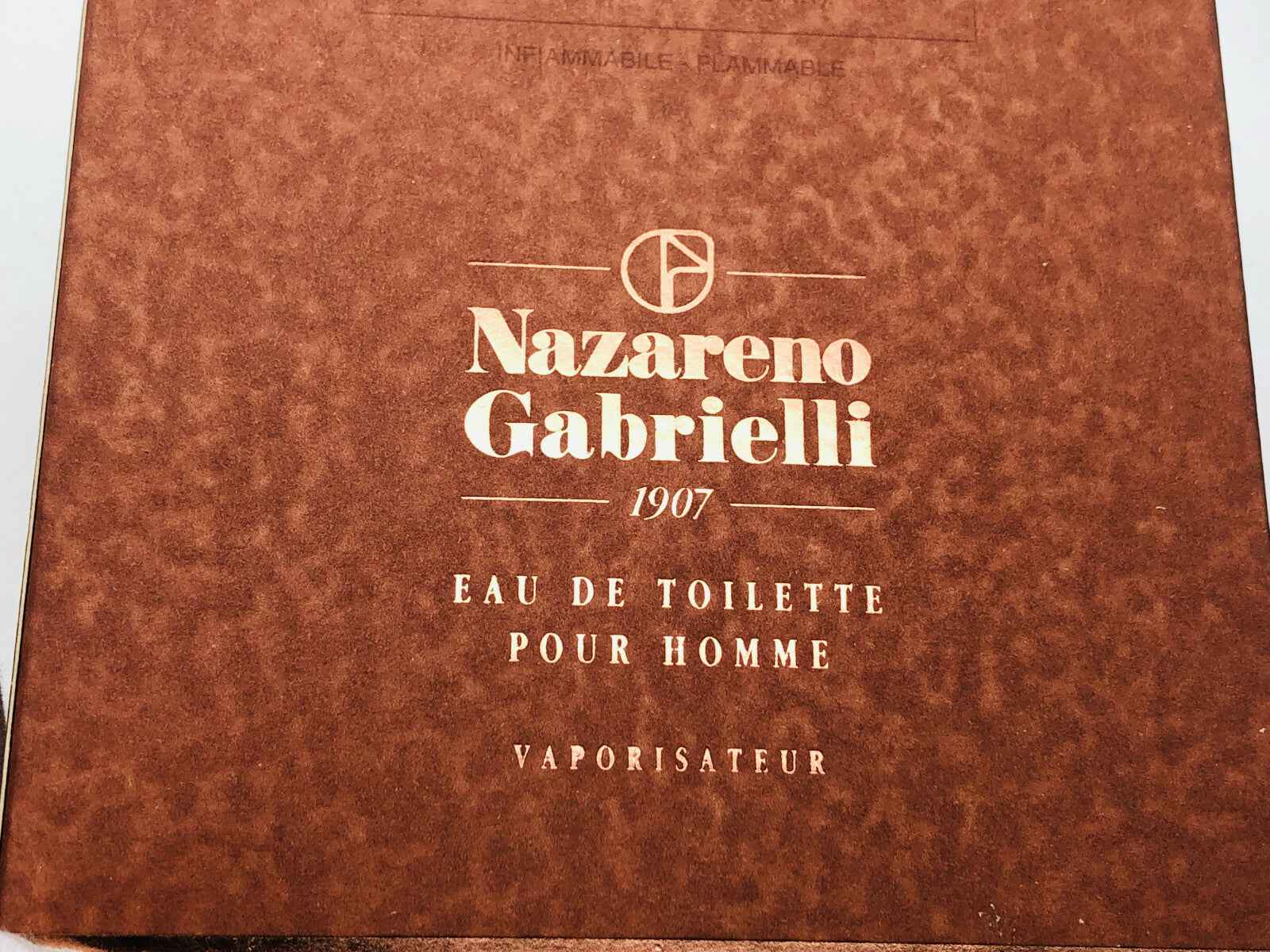 Scatola di Profumo Vintage Nazareno Gabrielli Eau de Toilette Pour Homme con design elegante