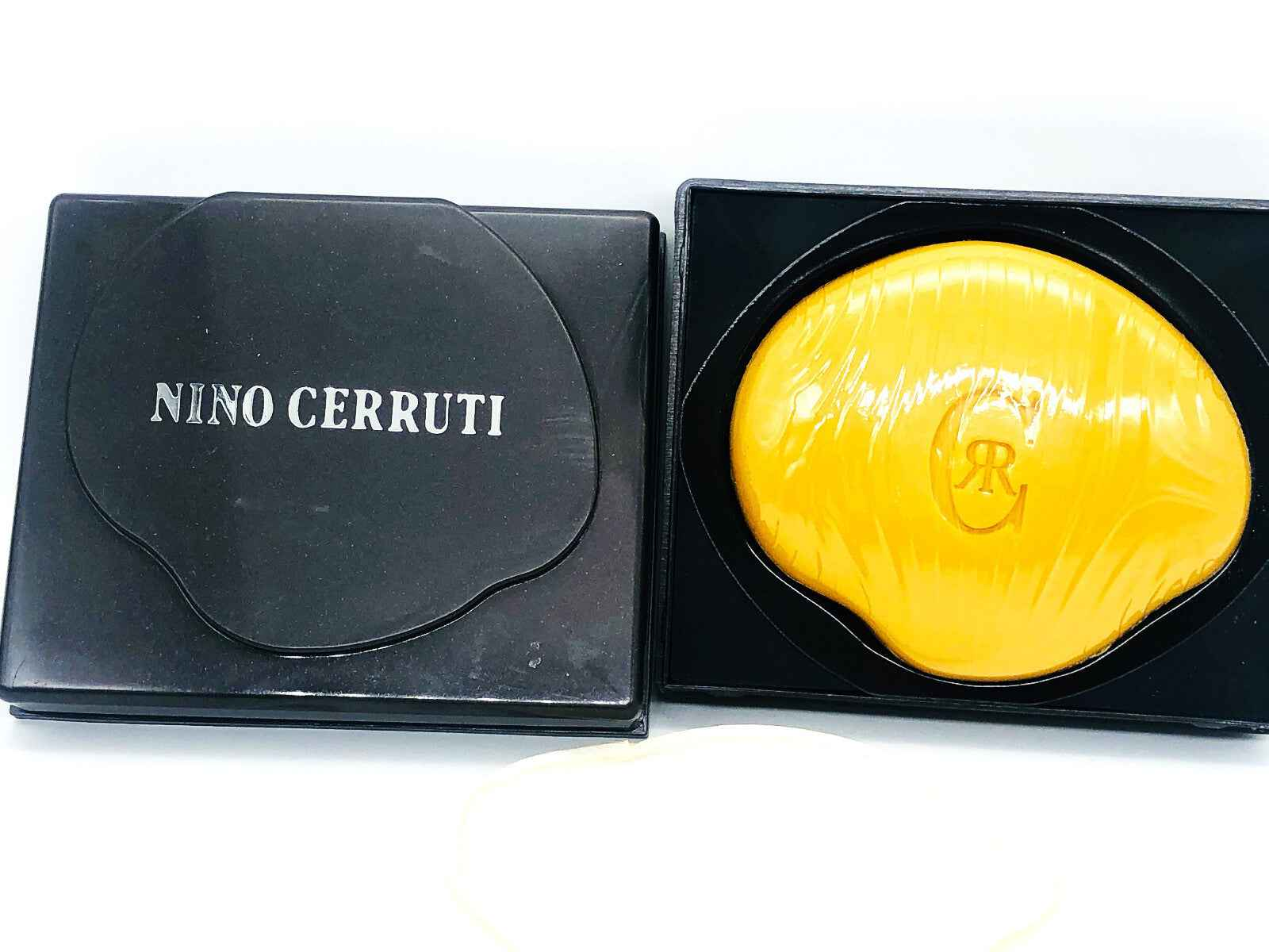 Nino Cerruti Uomo Vintage confezione con cera per capelli gialla in scatola elegante