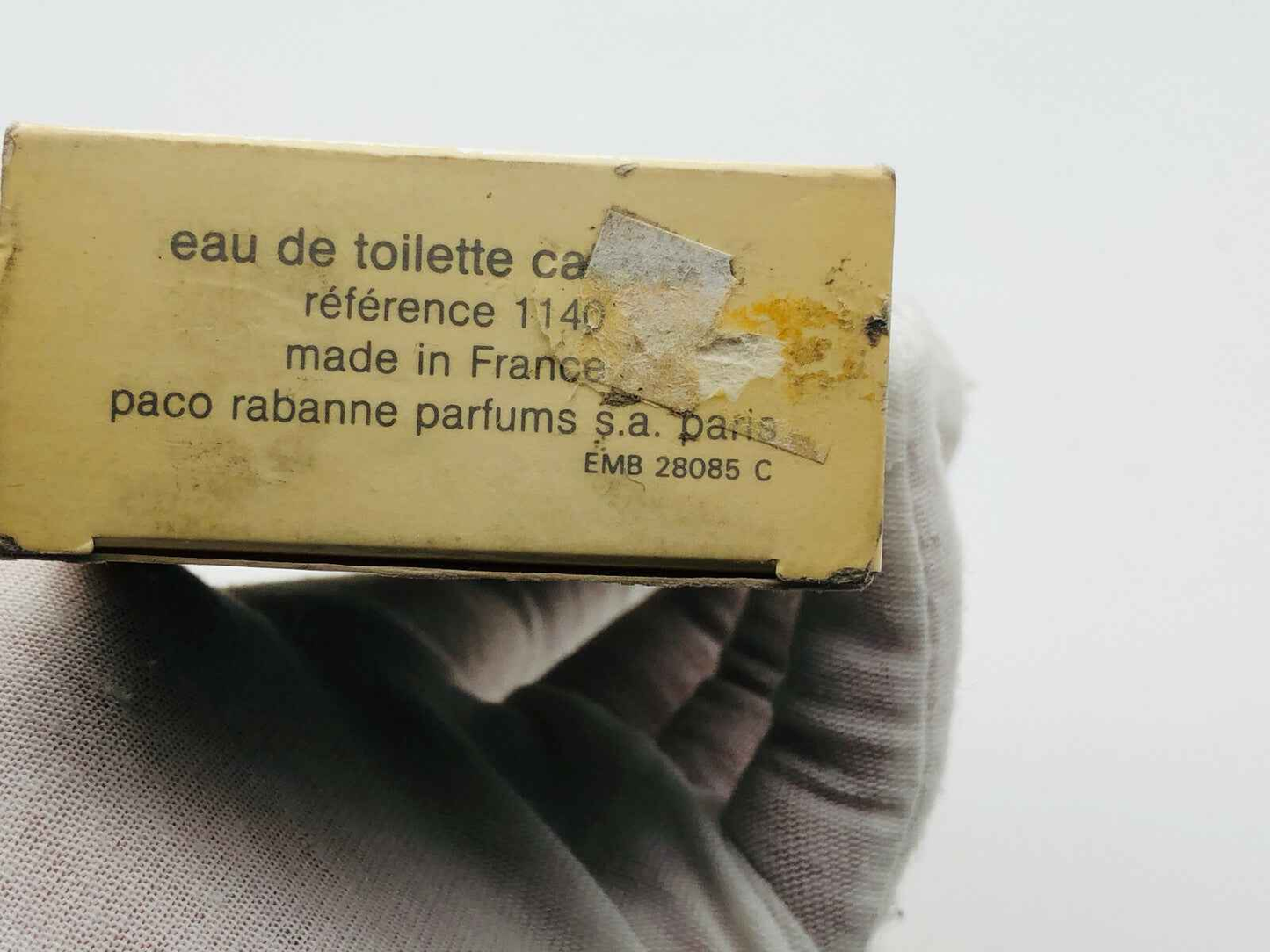 Scatola di Eau De Calandre Paco Rabanne, fragranza made in France con etichetta di riferimento