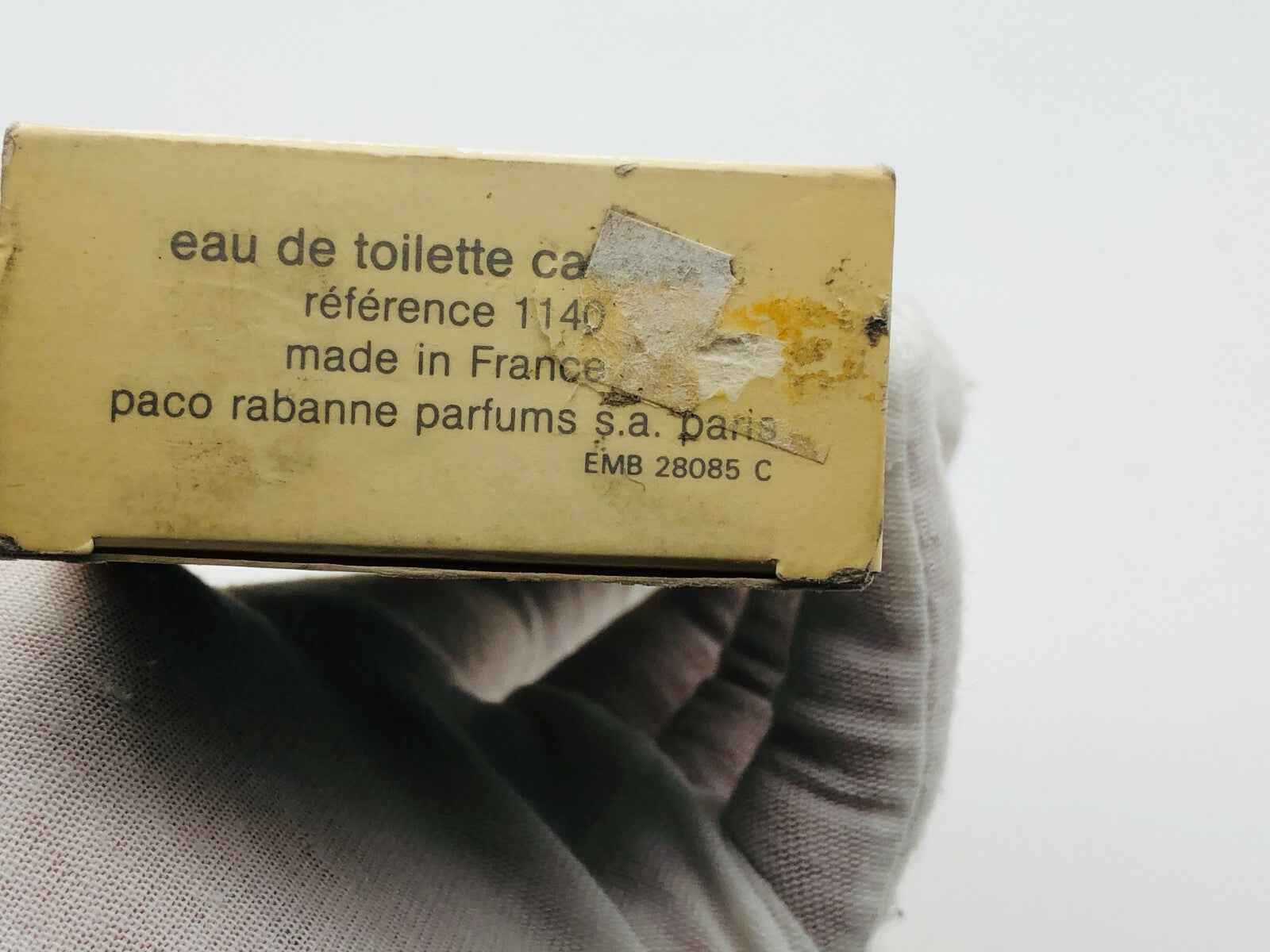 Scatola di Eau De Calandre Paco Rabanne, fragranza made in France con etichetta di riferimento