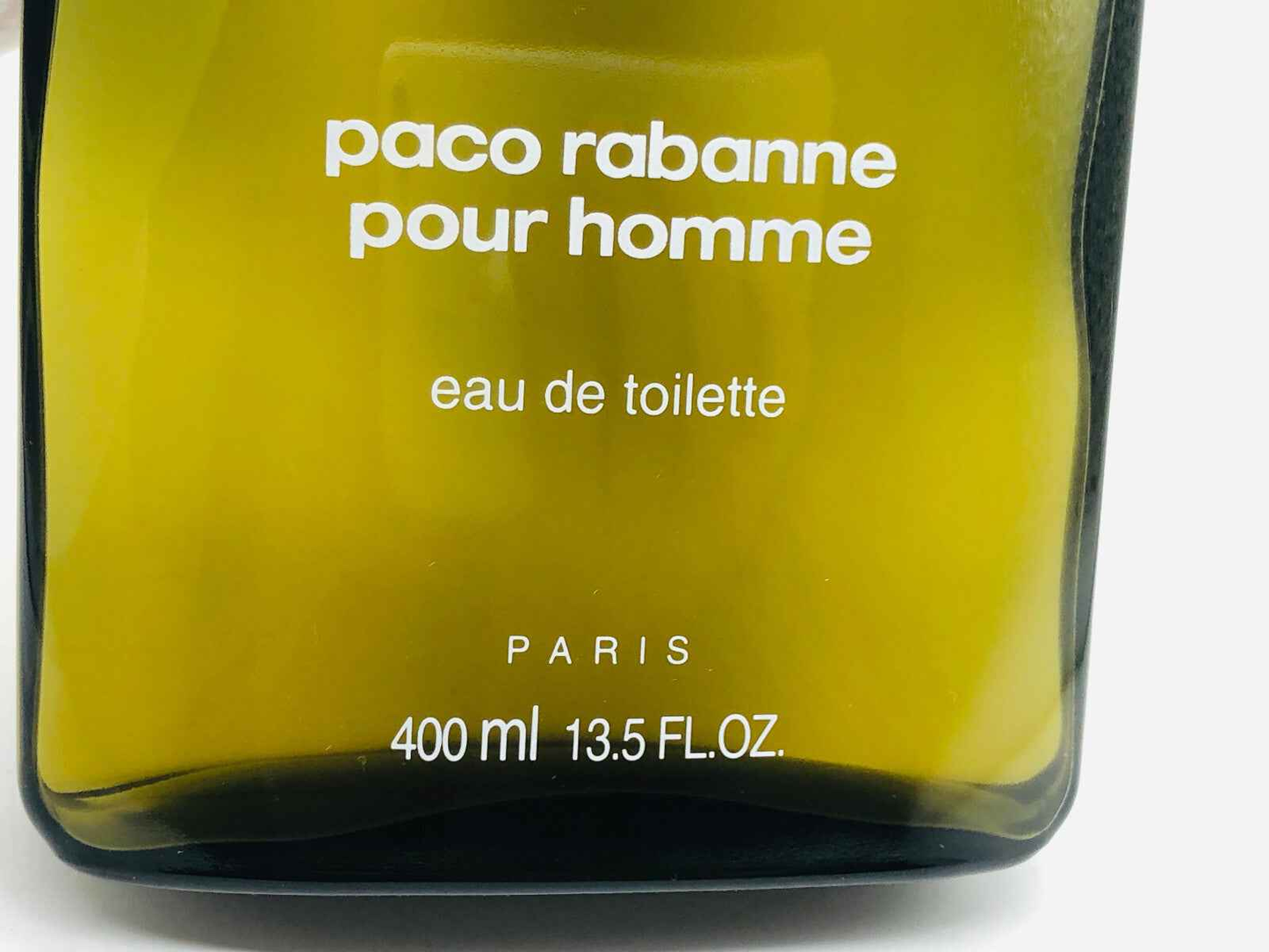 Flacone di eau de toilette Paco Rabanne Pour Homme Vintage da 400 ml con etichetta elegante