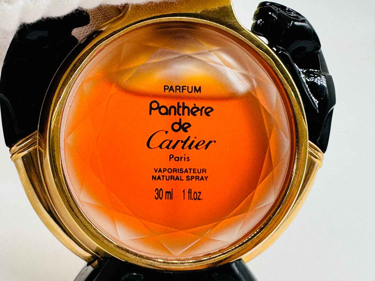 Profumo Panthère Cartier Vintage da 30 ml con un flacone elegante e design distintivo