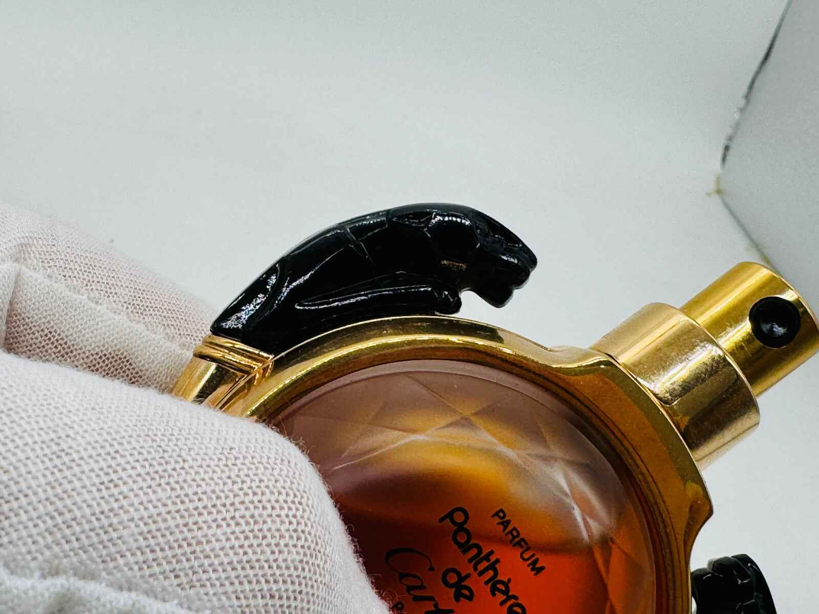 Flacone di profumo Panthere Cartier Vintage con tappo a forma di pantera nera in oro