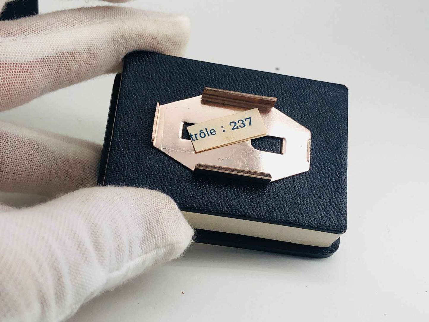 Patou Lasso Vintage in elegante scatola nera con etichetta originale per collezionisti di moda