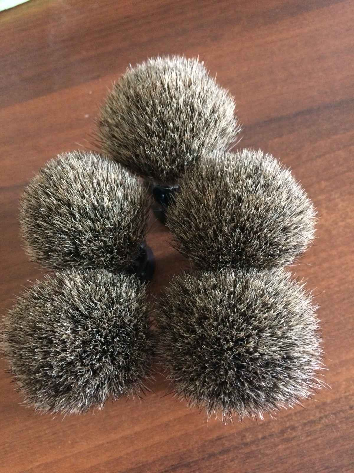 Pennello Tasso Pure Badge, set di pennelli da barba con setole morbide per una rasatura confortevole