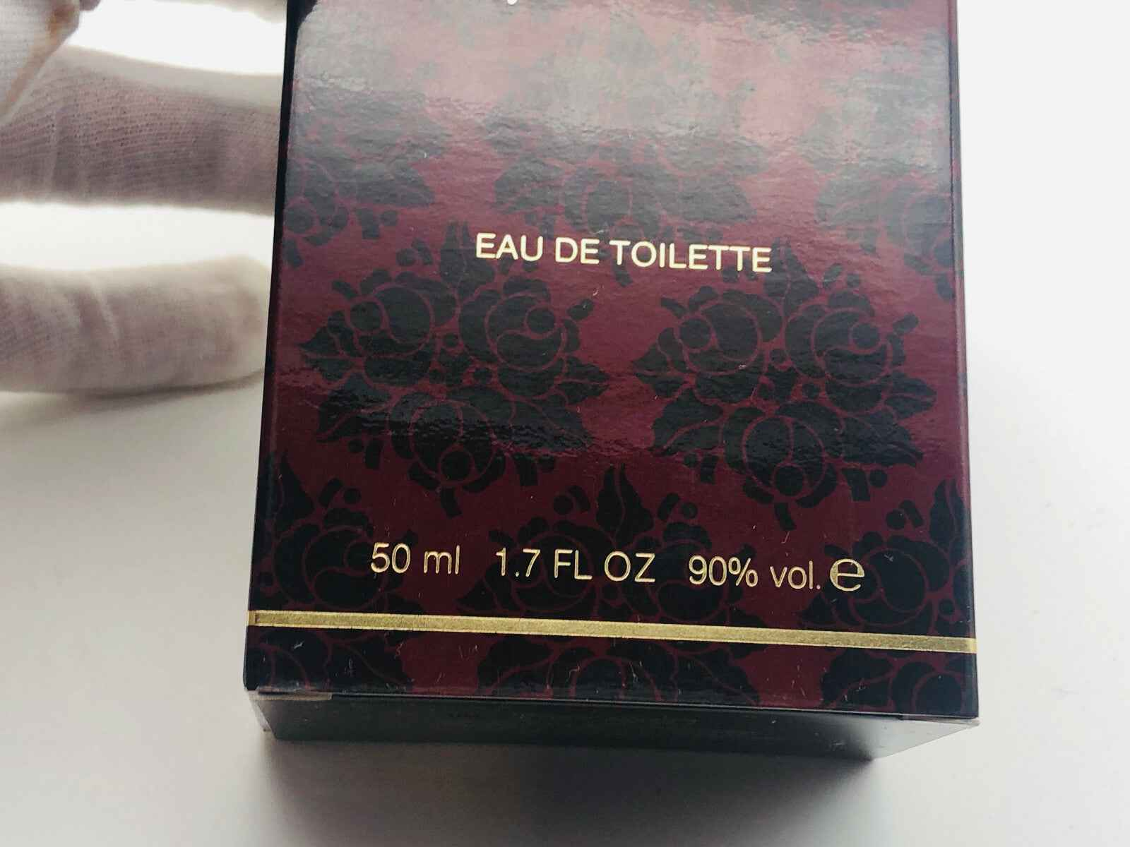 Confezione di profumo Pomellato Donna Vintage da 50 ml con design floreale elegante