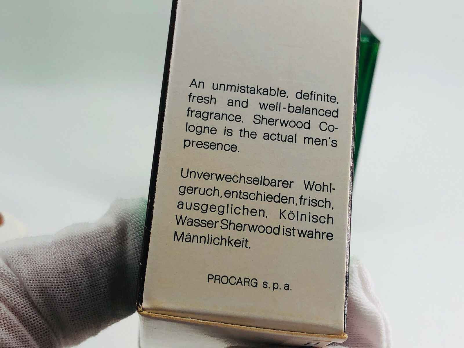 Scatola di profumo Procarg Sherwood con fragranza fresca e ben bilanciata per uomini