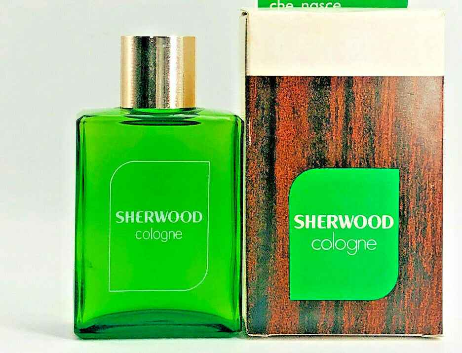 Profumo Procarg Sherwood Vintage in bottiglia verde con confezione in legno per un aroma unico