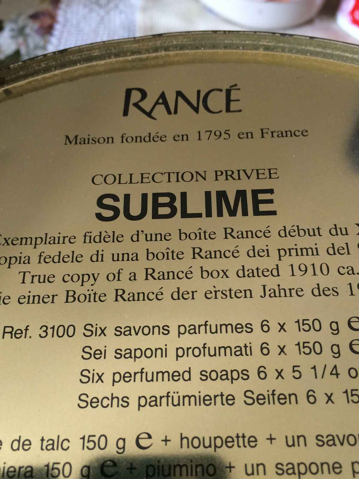 Scatola dorata Rance collezione privata Sublime con sei saponi profumati 150g cadauno