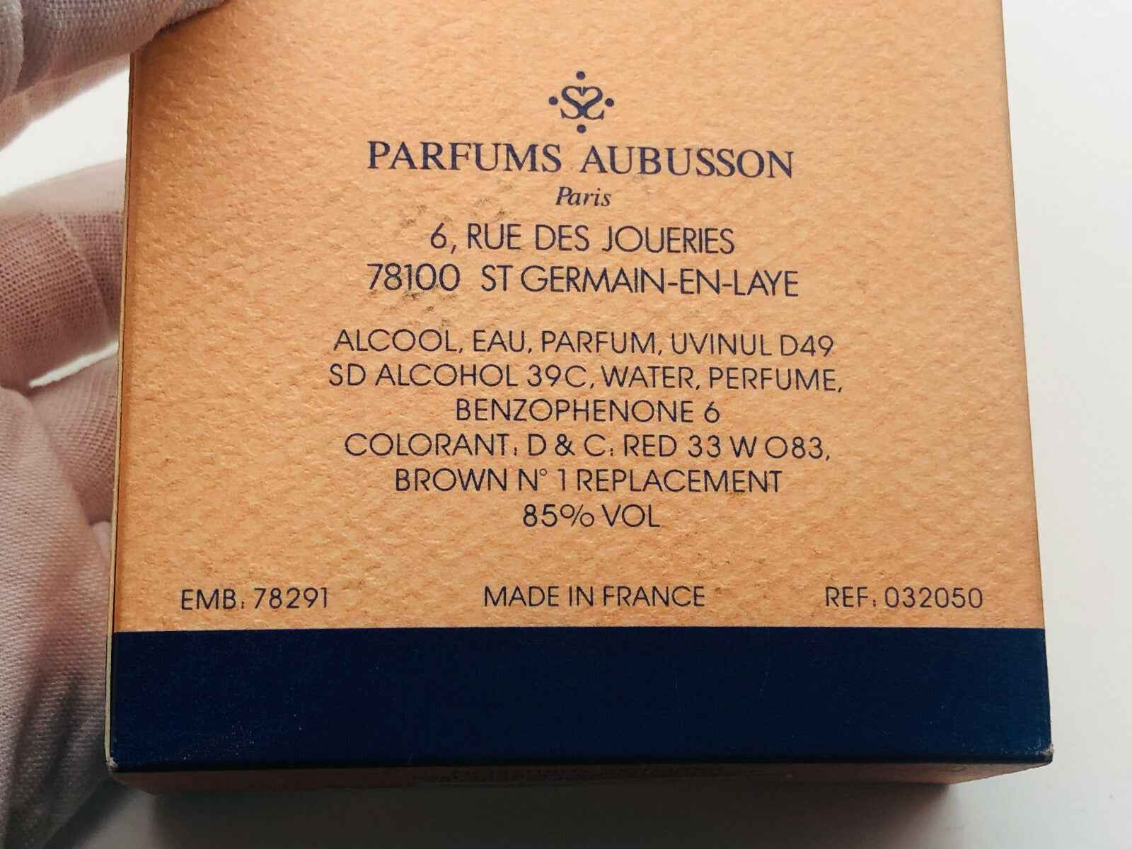Scatola del profumo Aubusson Desirade Vintage con dettagli di produzione e ingredienti in francese