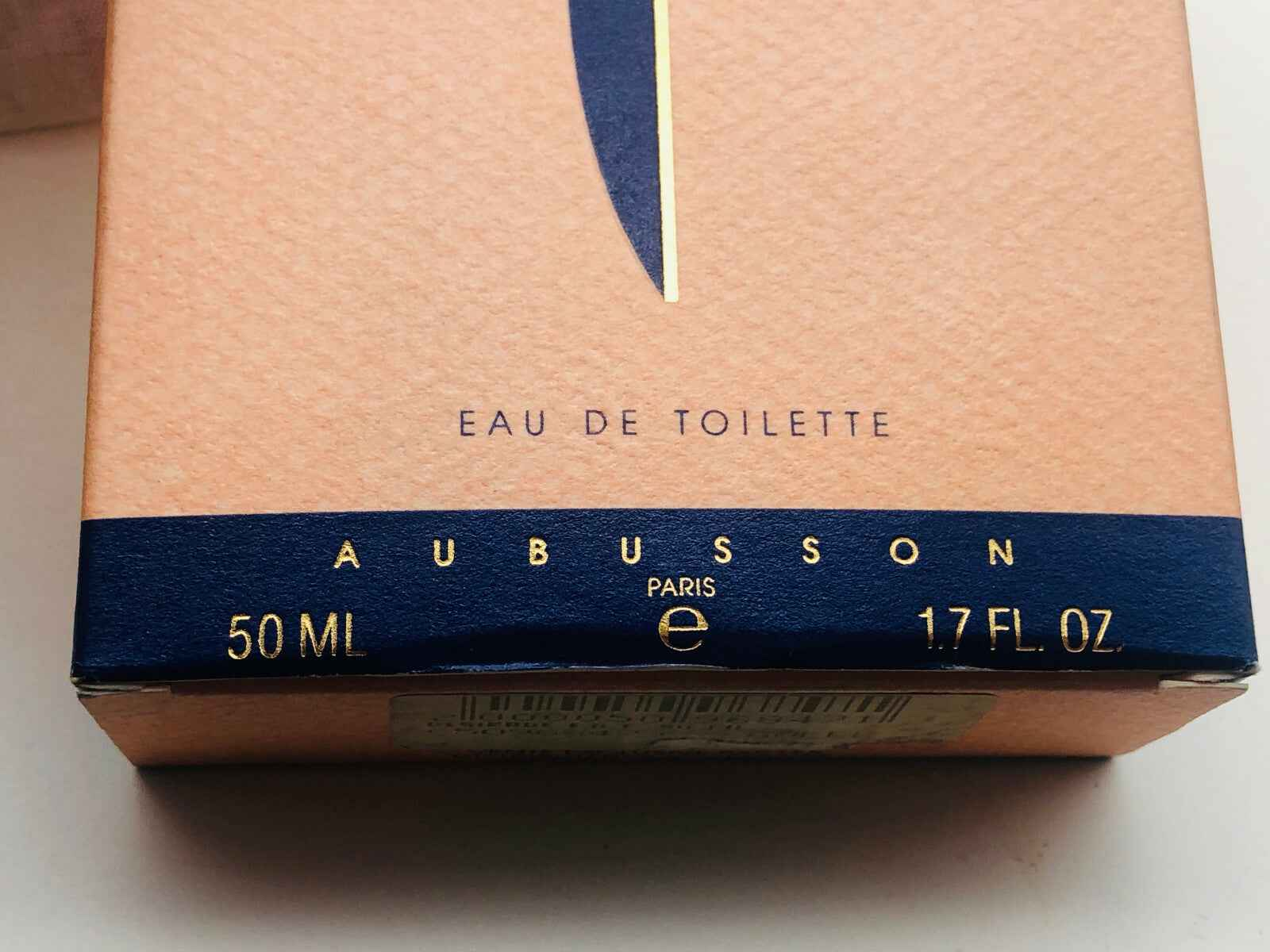 Scatola di profumo Aubusson Desirade Vintage da 50 ml con design elegante e sofisticato