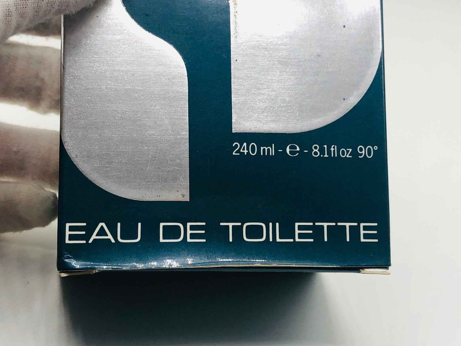 Scatola di Profumo Captain Molyneux Vintage Eau de Toilette da 240 ml con design elegante