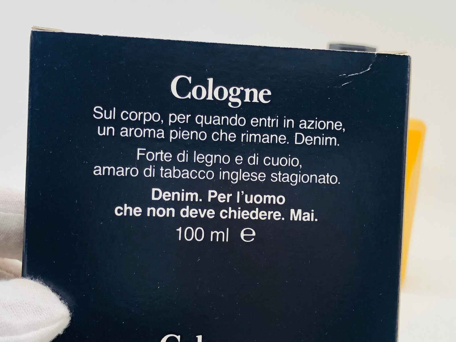 Profumo Denim Original Vintage in confezione, aroma legnoso e di cuoio per l'uomo moderno