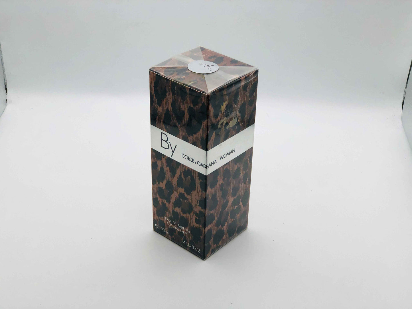 Profumo Dolce E Gabbana By in elegante confezione a motivi leopardati per donne raffinate