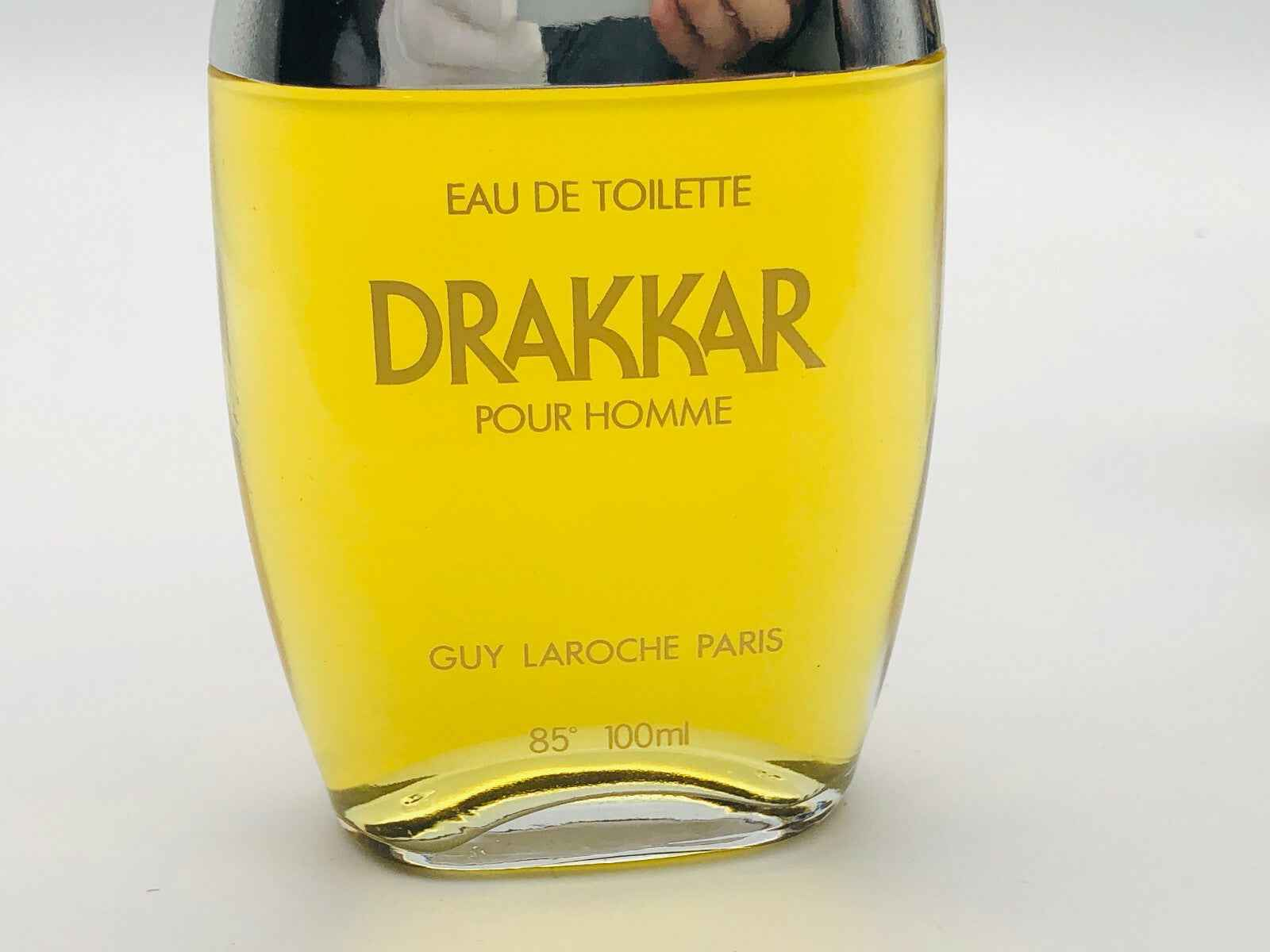 Flacone di profumo Drakkar Laroche Vintage da 100ml con design classico di Guy Laroche