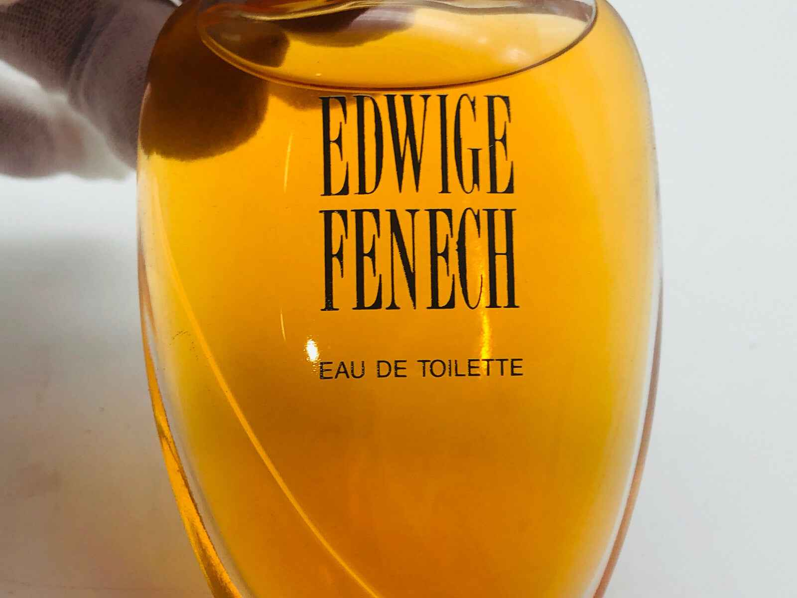 Profumo Edwige Fenech Vintage in bottiglia di vetro con etichetta elegante per profumi di alta qualità