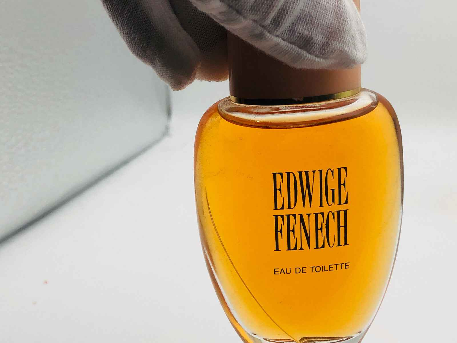 Flacone di profumo Edwige Fenech Vintage in eau de toilette con etichetta elegante