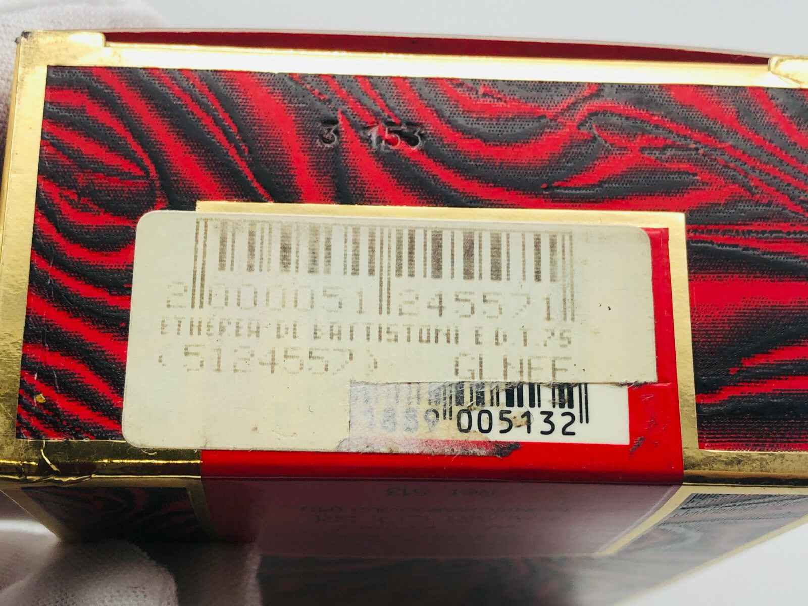 Scatola del profumo Etherea Battistoni Vintage con design elegante e colori vivaci