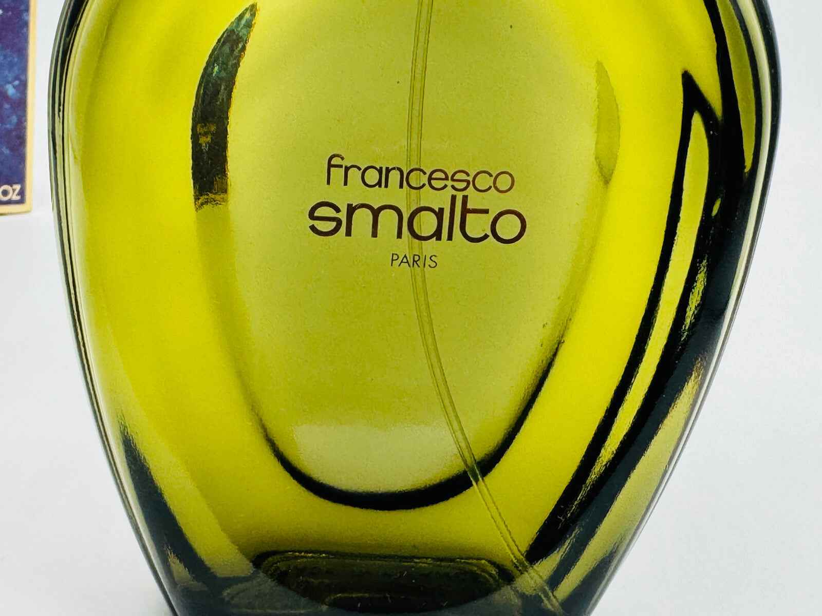 Flacone di profumo Francesco Smalto Vintage con design elegante e finitura verde