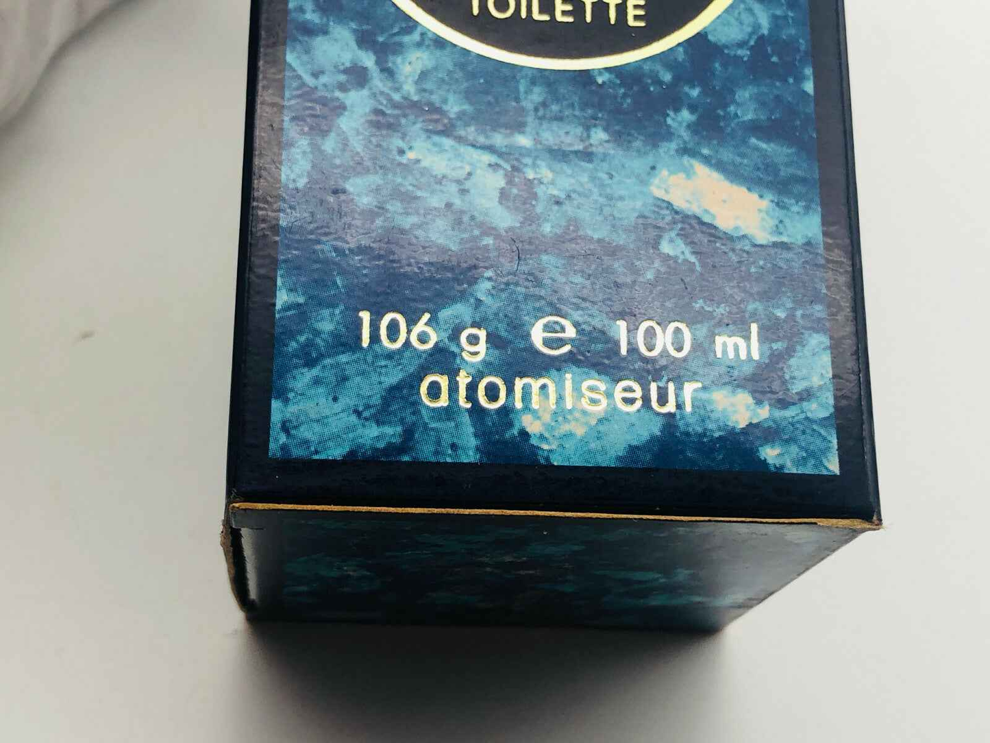 Scatola del Profumo Gocce Di Napoleon Morris da 100 ml in un elegante design blu