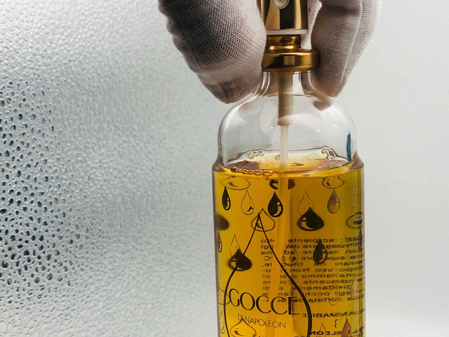 Flacone di Profumo Gocce Di Napoleon Morris con design elegante e aroma sofisticato