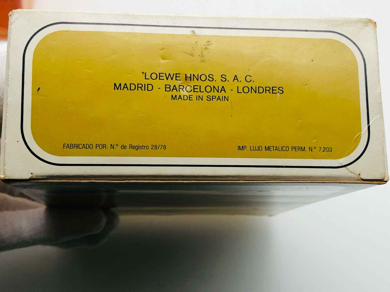 Scatola del profumo L De Loewe in design vintage, made in Spain con logo LOEWE HNOS S.A.C.