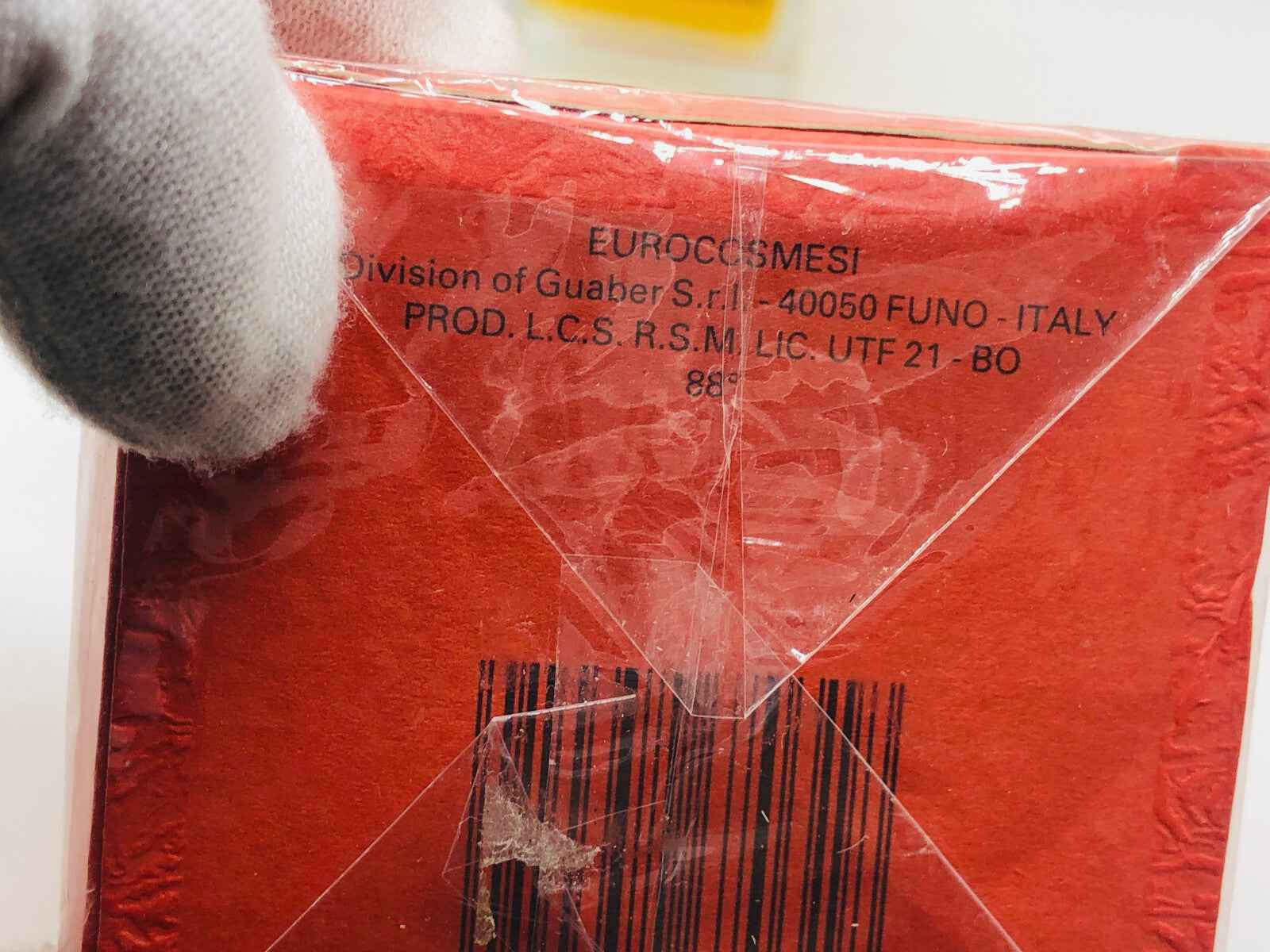 Scatola di profumo Mariella Burani Vintage con etichetta e codice a barre chiaramente visibili