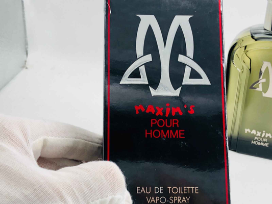 Profumo Maxim'S De Paris con confezione elegante e spray per uomo, ideale per ogni occasione