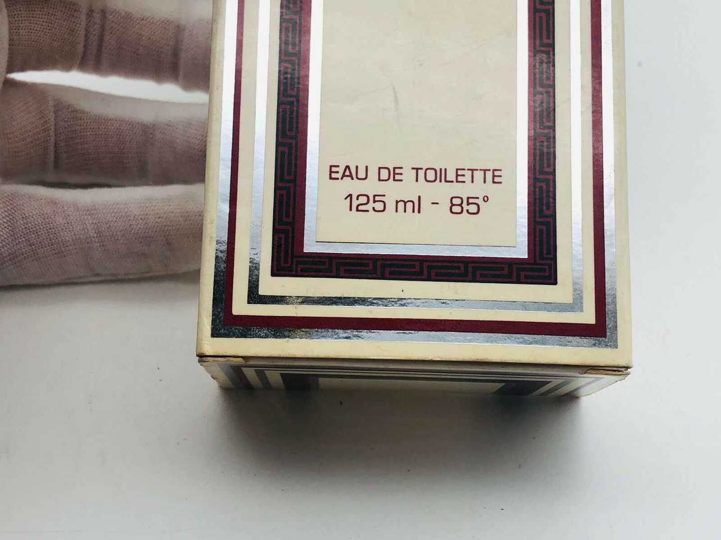 Scatola di Profumo Mitos Napoleon da 125 ml in Eau de Toilette con dettagli eleganti