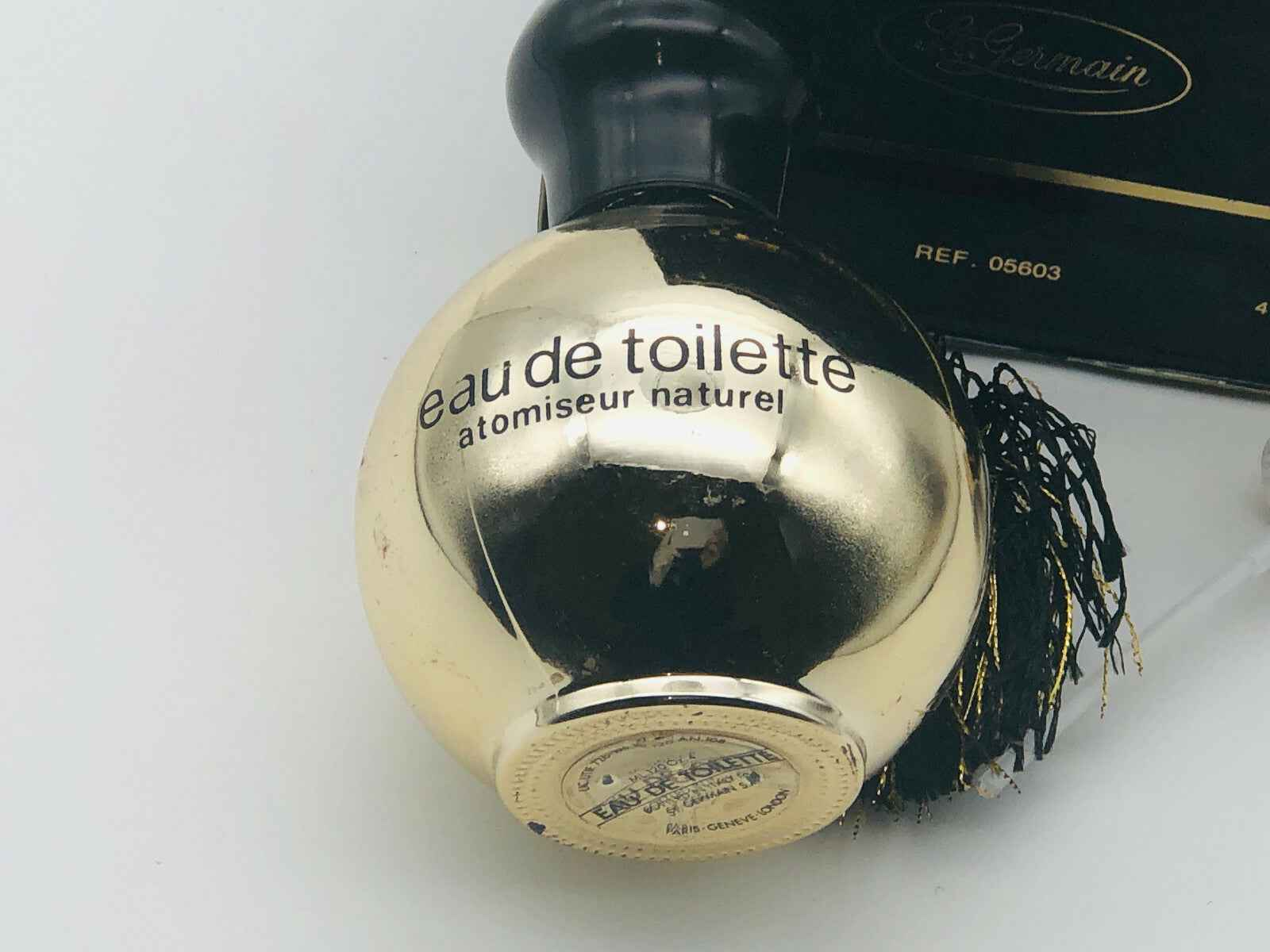 Profumo Passport St Germain in flacone oro, eau de toilette con atomizzatore naturale