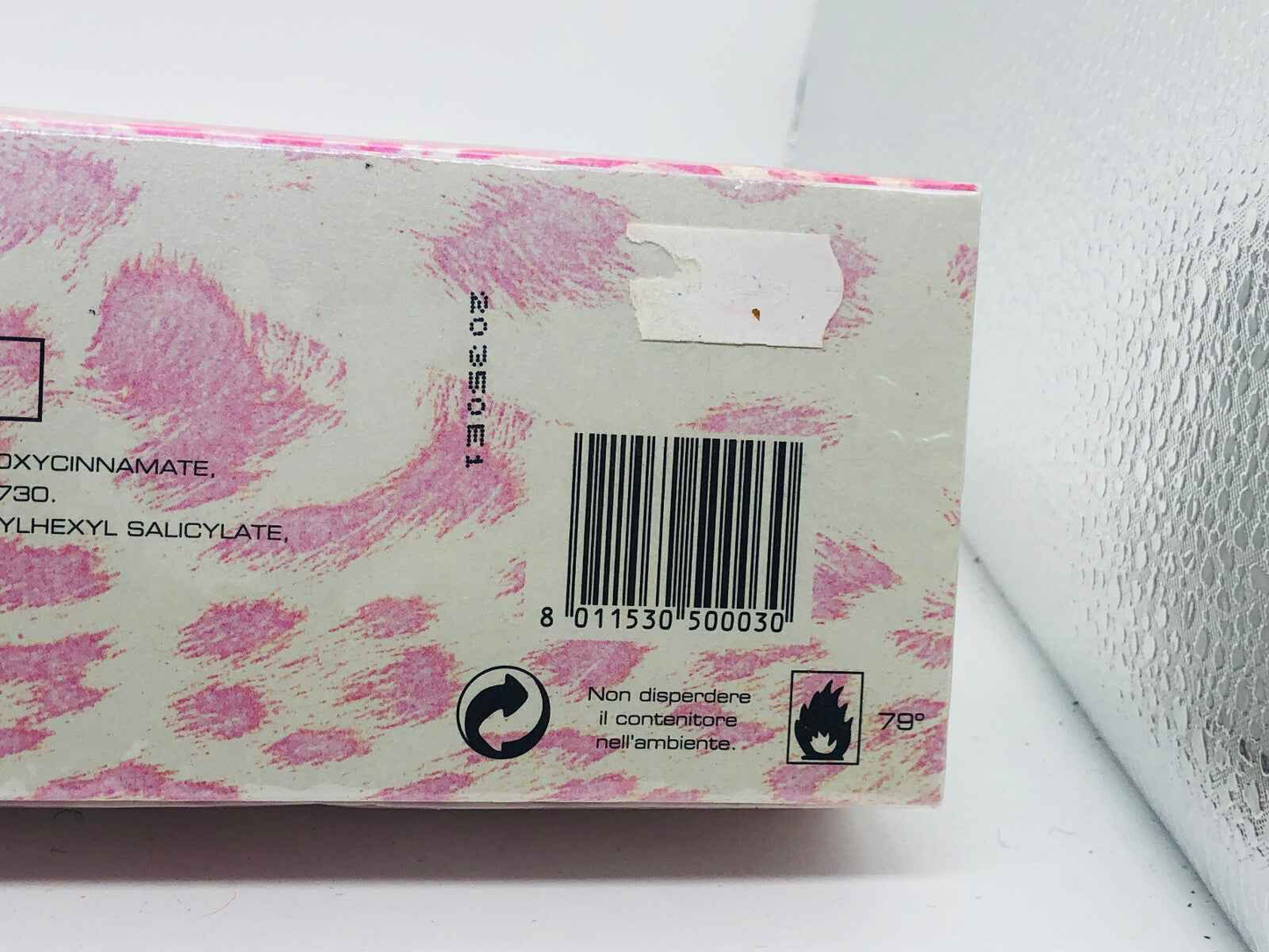 Scatola di profumo Roberto Cavalli Donna con design elegante e dettagli floreali