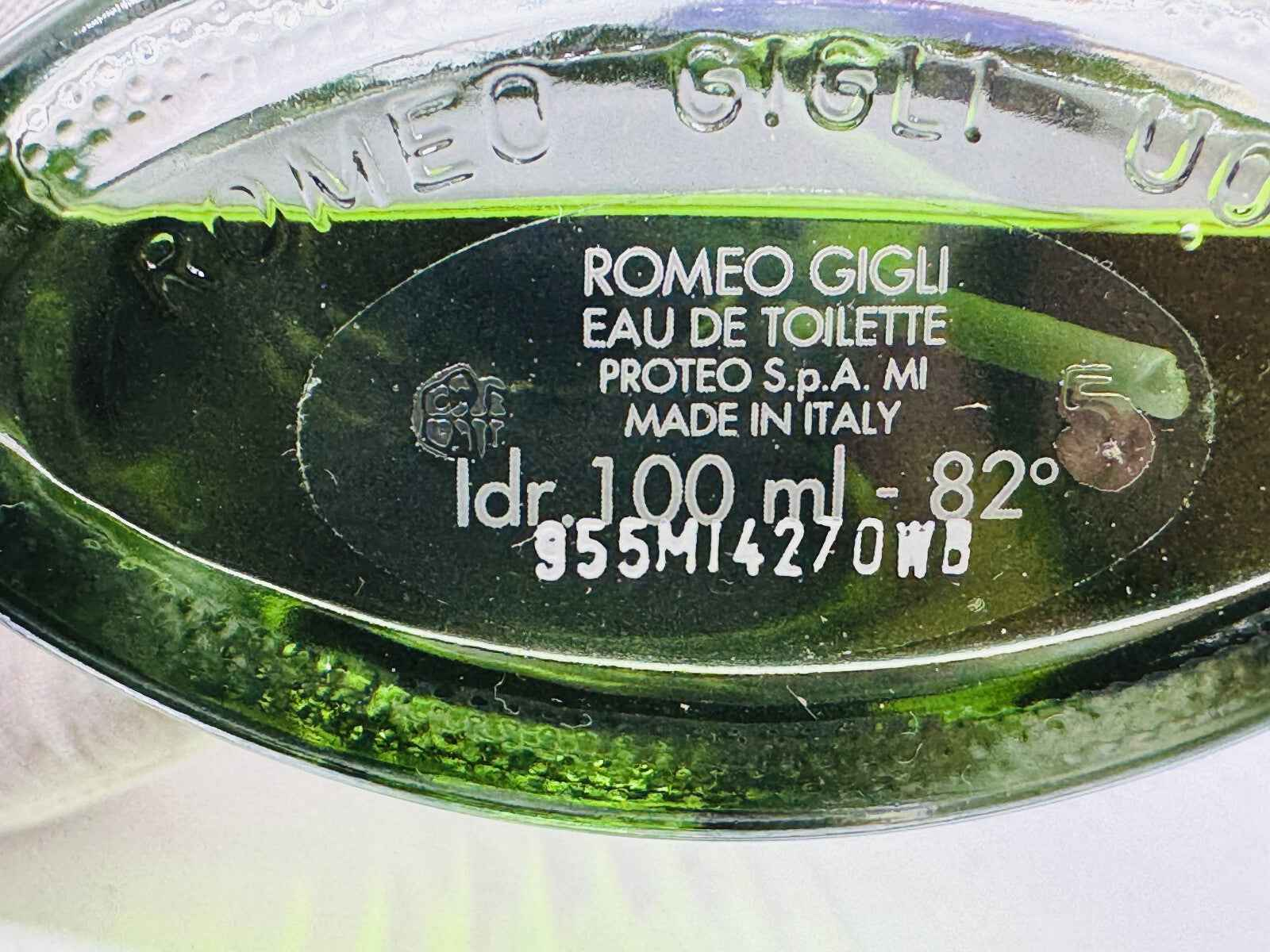 Flacone di Profumo Romeo Gigli Uomo Vintage Eau de Toilette da 100 ml con design elegante