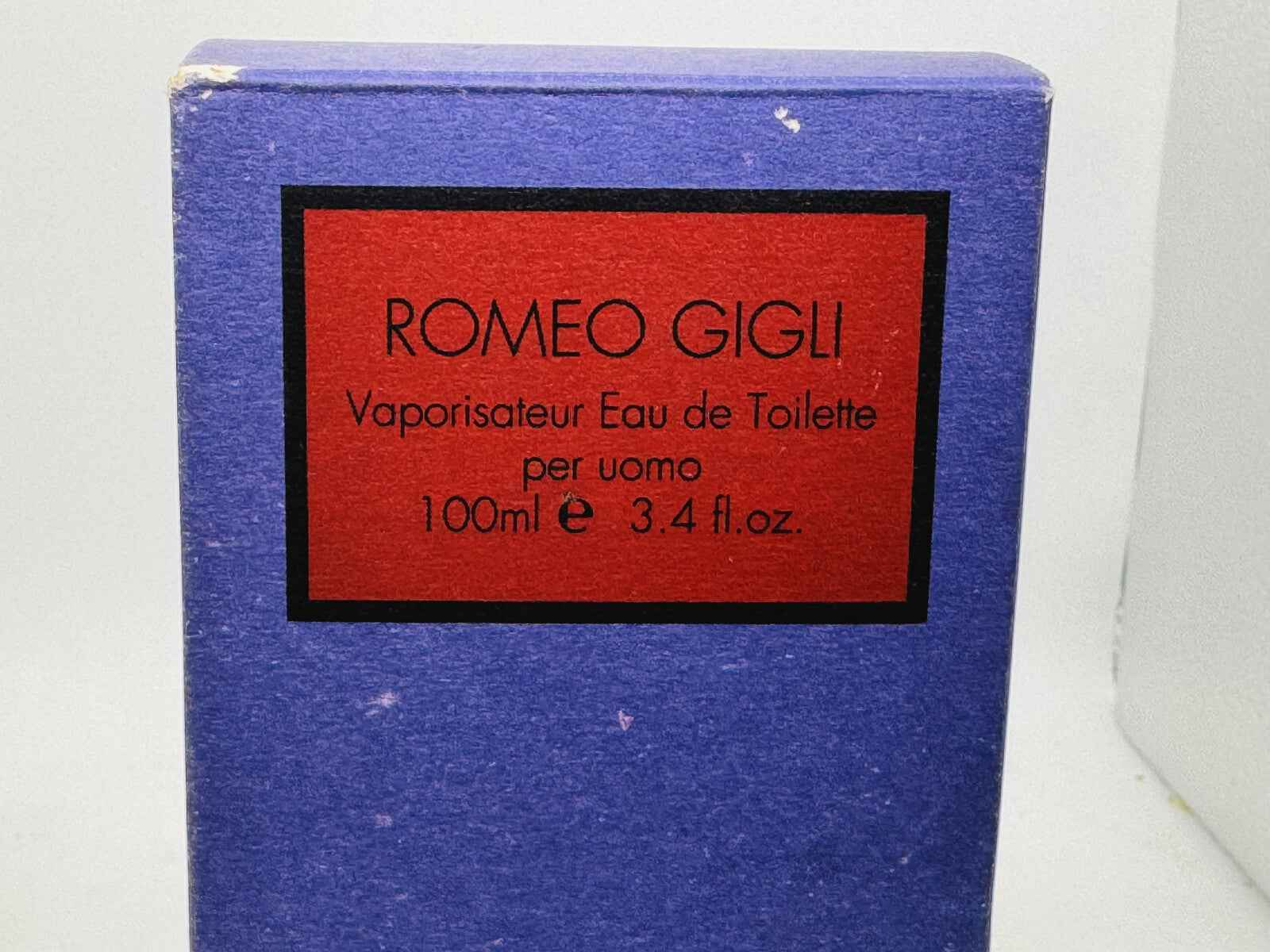 Scatola di profumo Romeo Gigli Uomo Vintage 100ml Eau de Toilette per un aroma maschile unico