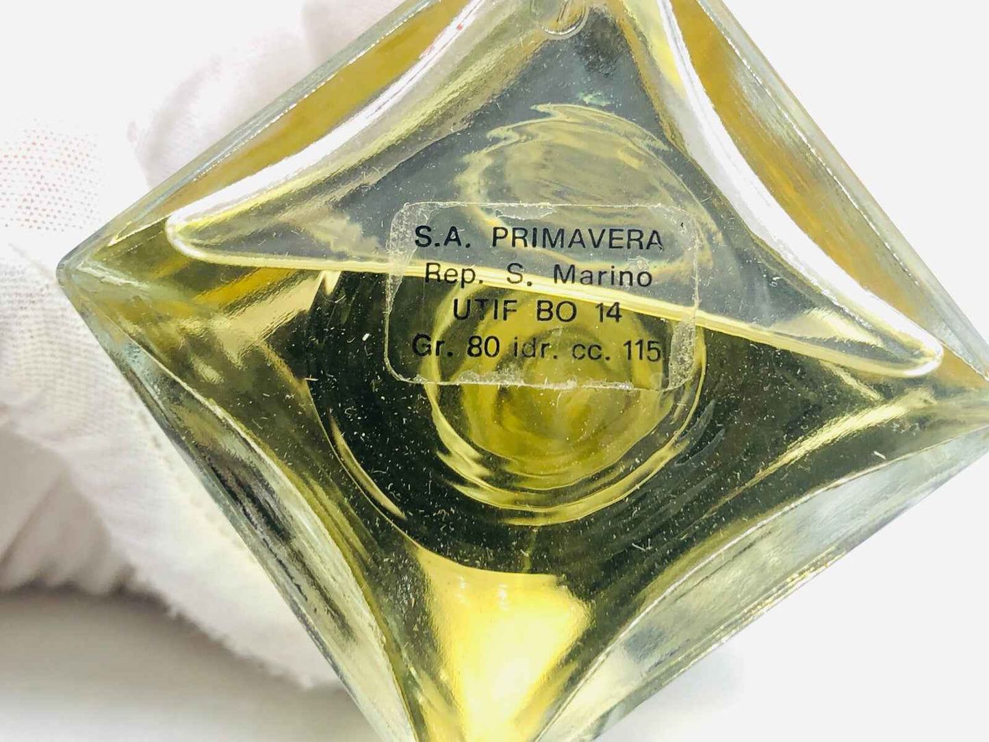 Flacone di profumo Salvador Dali con forma elegante e colore giallo brillante